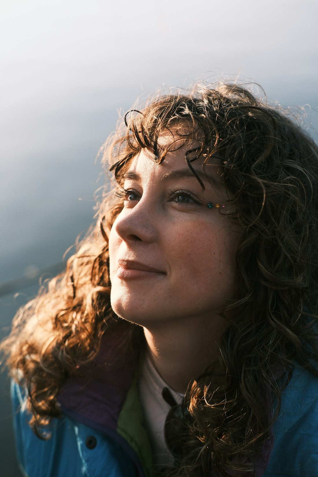 Volle krullen na een curly cut bij kapper in Den Haag